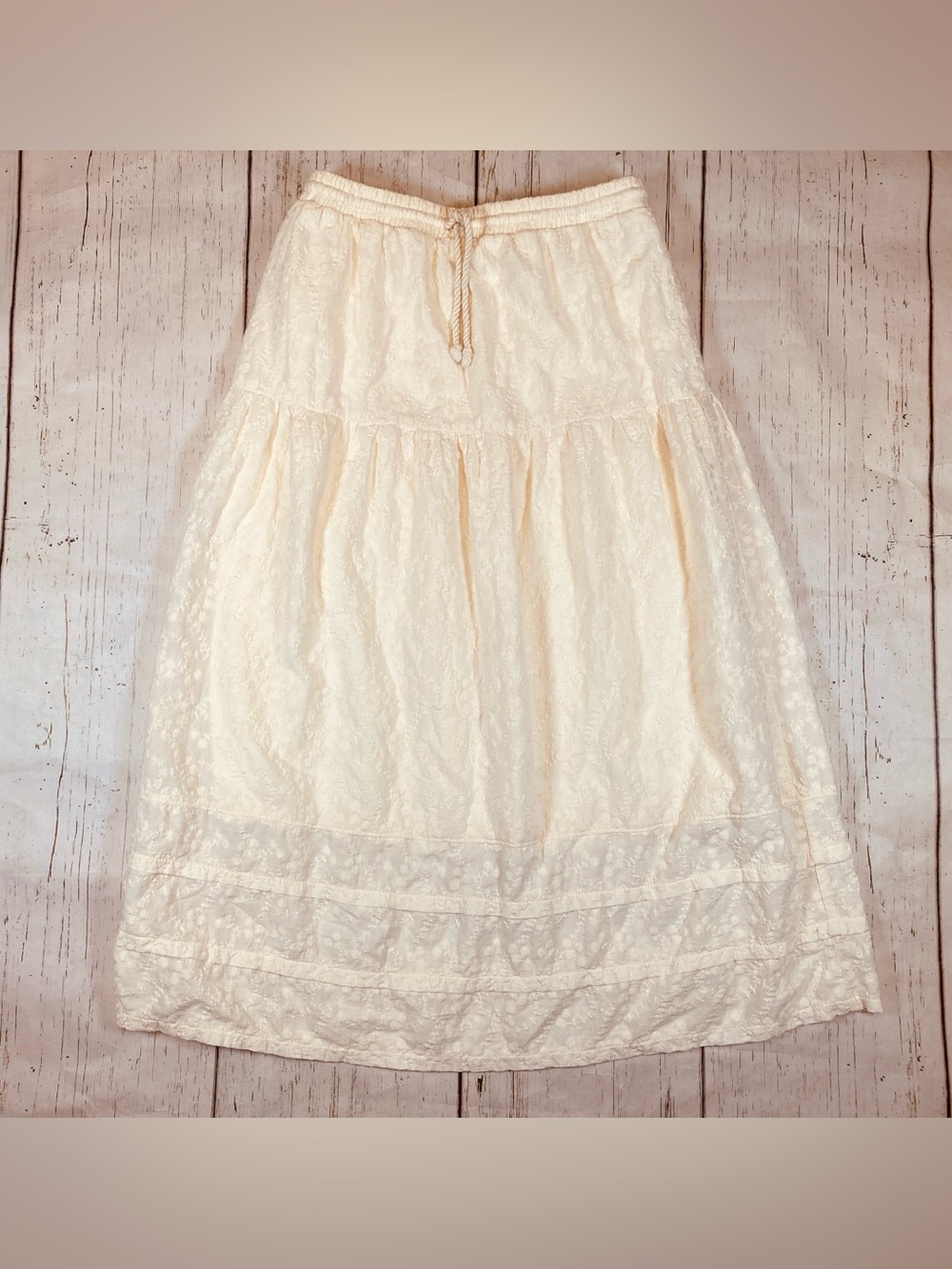 Kirious Los Angeles Embroidered Tiered Midi Skirt